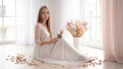 EllaMintt Online