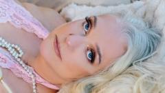 Curvaceous_Sofia Online