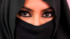 Qamar_Khalifa Online