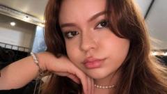 MaxineMinx19 Online