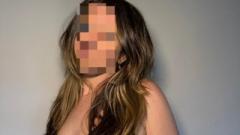 ThePlotThickensX Online