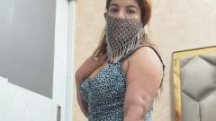 RiyaSaxena Online