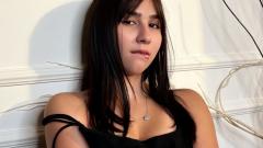 MonicaVane Online