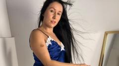 andrea_saenz40 Online