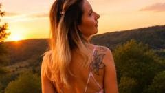 hot_stuff18 Online