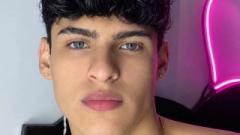 Alex_Fox Online