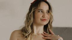 SofieBloom Online
